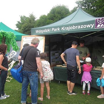 Grafika Wdzydzki Park Krajobrazowy na XI Jarmarku „Czym chata bogata - Dary natury, bogactwo kultury”
