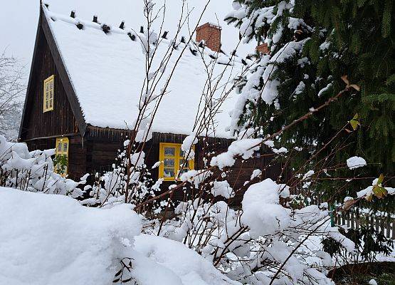 Chata w Juszkach w zimowej szacie, fot. M.Greinke