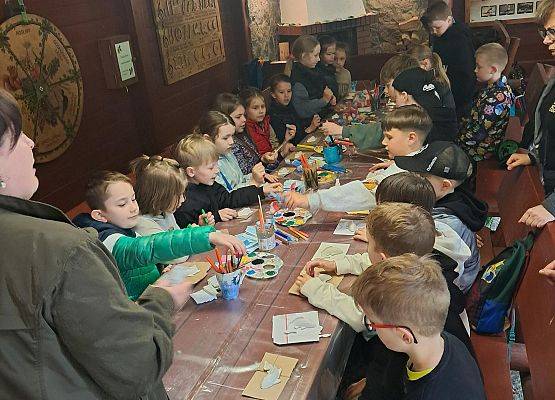Grafika Wiosna nad wdzydzkimi jeziorami - Wiosenne Warsztaty Przyrodnicze 2025