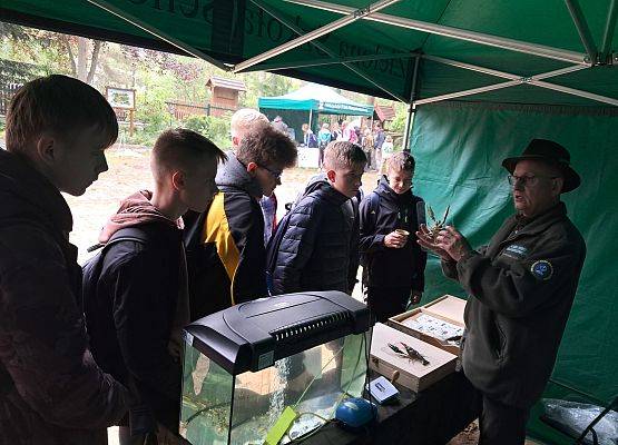 Grafika Wiosna nad wdzydzkimi jeziorami - Wiosenne Warsztaty Przyrodnicze 2025
