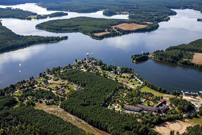 Wdzydzki Park Krajobrazowy zaprasza do poznawania przyrody i krajobrazu na turystyczne szlaki grafika